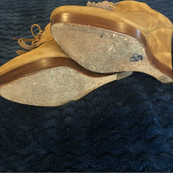 Michael Kors suede leather 7 1/2 platform wedge - Picture 5 of 6